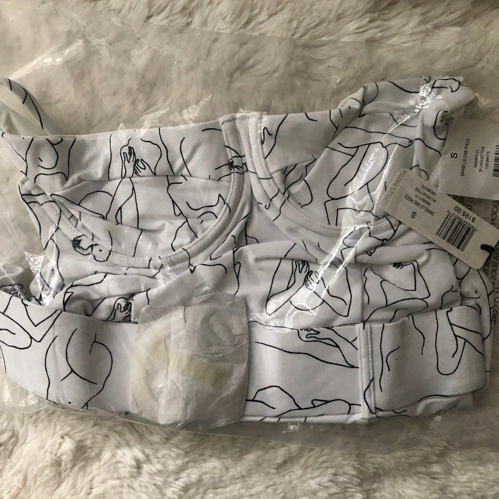 WeWoreWhat One Piece XS S - Picture 10 of 10